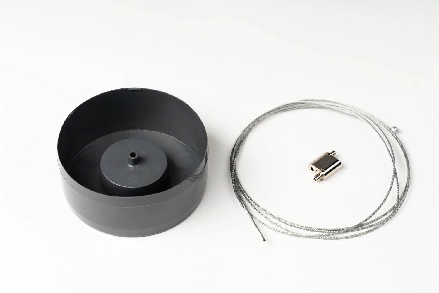 Sissi Strawberry Erdbeerturm Hanging Anthrazit (4 Etagen) | Erdbeertürme Von Gusta Garden 5 Sissi Strawberry Erdbeerturm Hanging Anthrazit (4 Etagen) | Erdbeertürme Von Gusta Garden – Bild 3