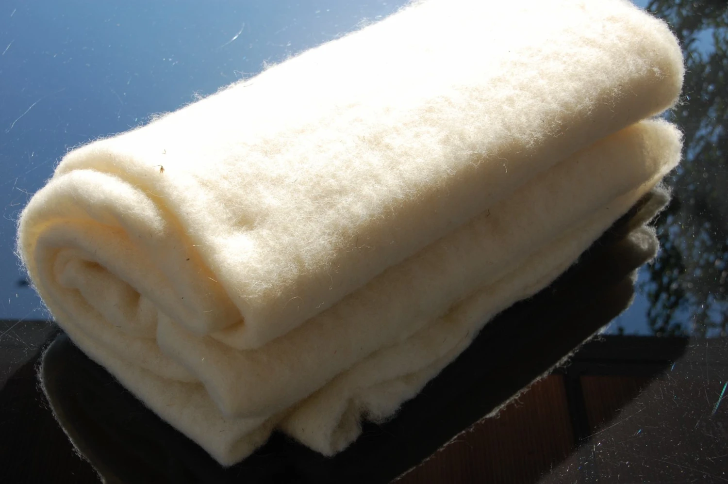 Schafwollvlies (ca. 150 Cm X 100 Cm) | BIO Schafschurwolle Von BIOWOL 5 Schafwollvlies (ca. 150 Cm X 100 Cm) | BIO Schafschurwolle Von BIOWOL – Bild 3